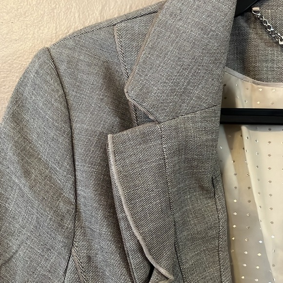 White House Black Market 3/4 Sleeve Ruffle Blazer 12 - Picture 5 of 16